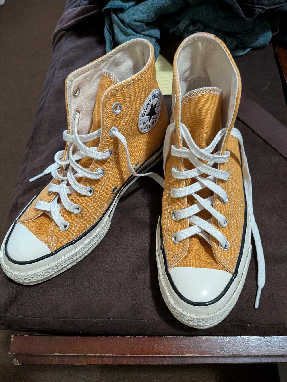 EUC Yellow/"Mustard" Converse High Tops W 7.5/M 5.5
